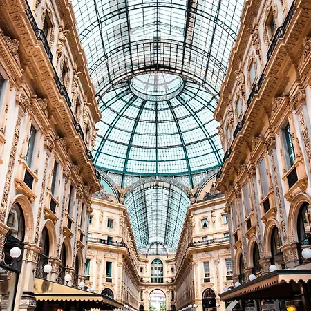 Comecasa 2 Bedrooms In Via Curtatone * Mediolan