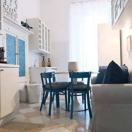Comecasa 2 Bedrooms In Via Curtatone * Milano